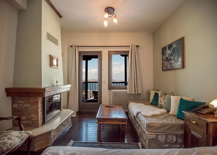 Konukevi Archontiko Zakoni 4*