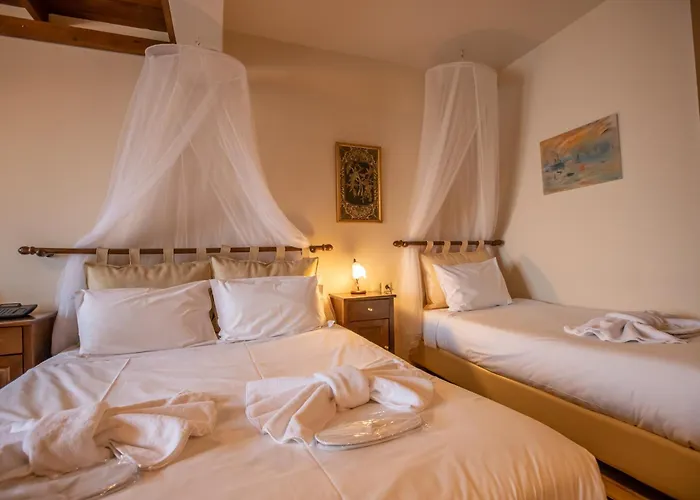 Konukevi Archontiko Zakoni 4*