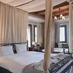 Archontiko Zakoni Affittacamere 4*